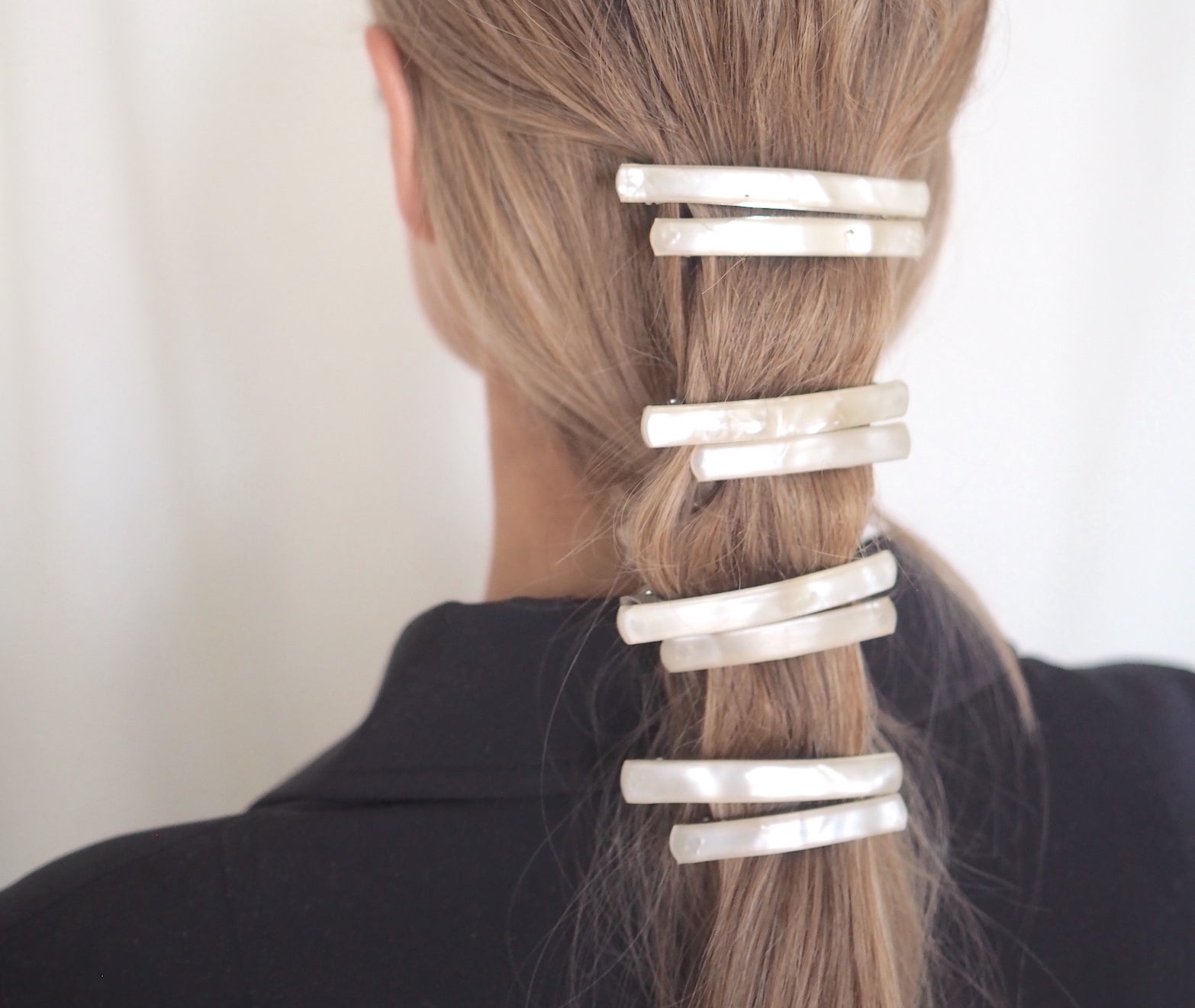 Mother-of-pearl Hair Clips Set
