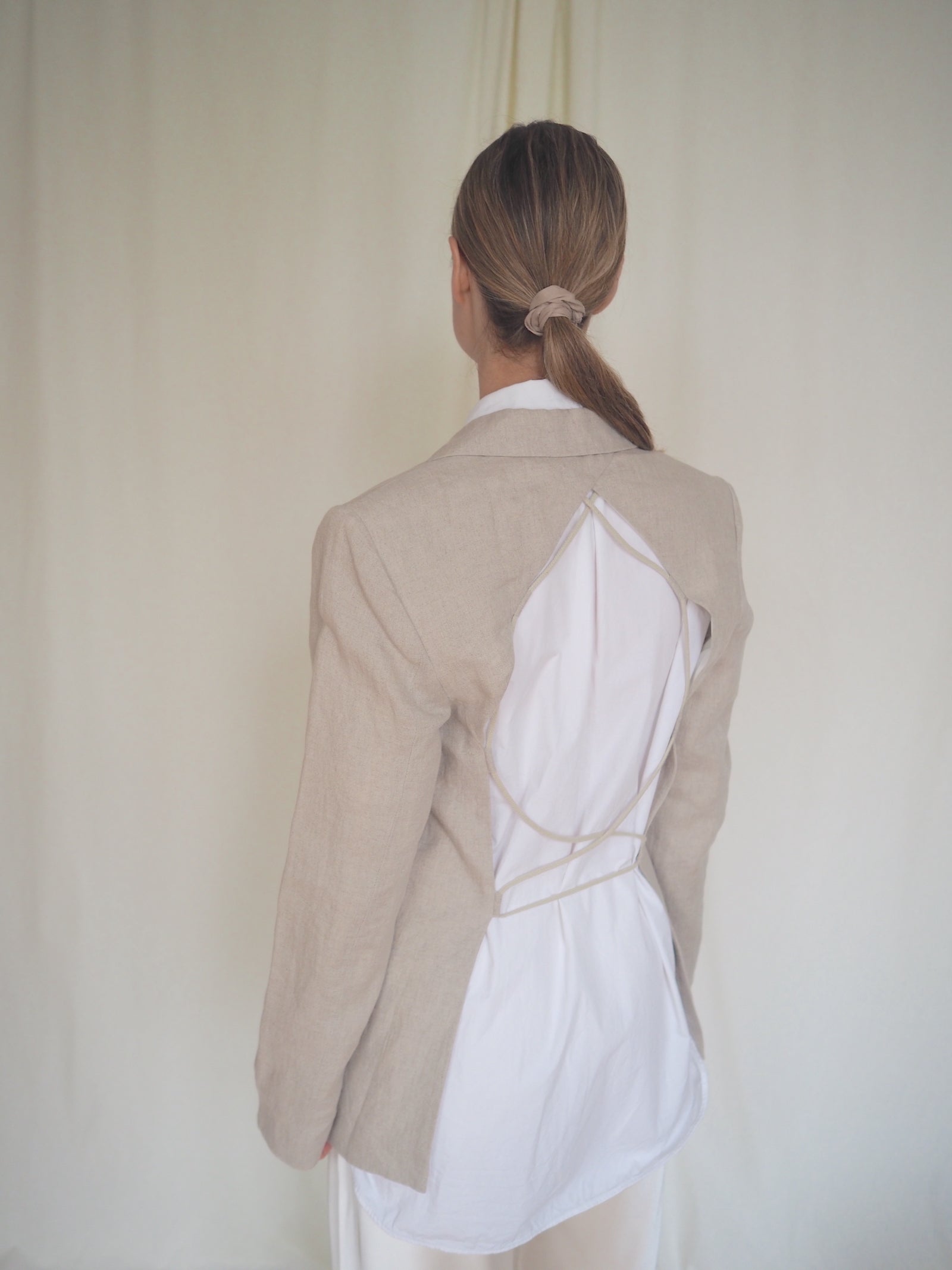 Open-back Blazer