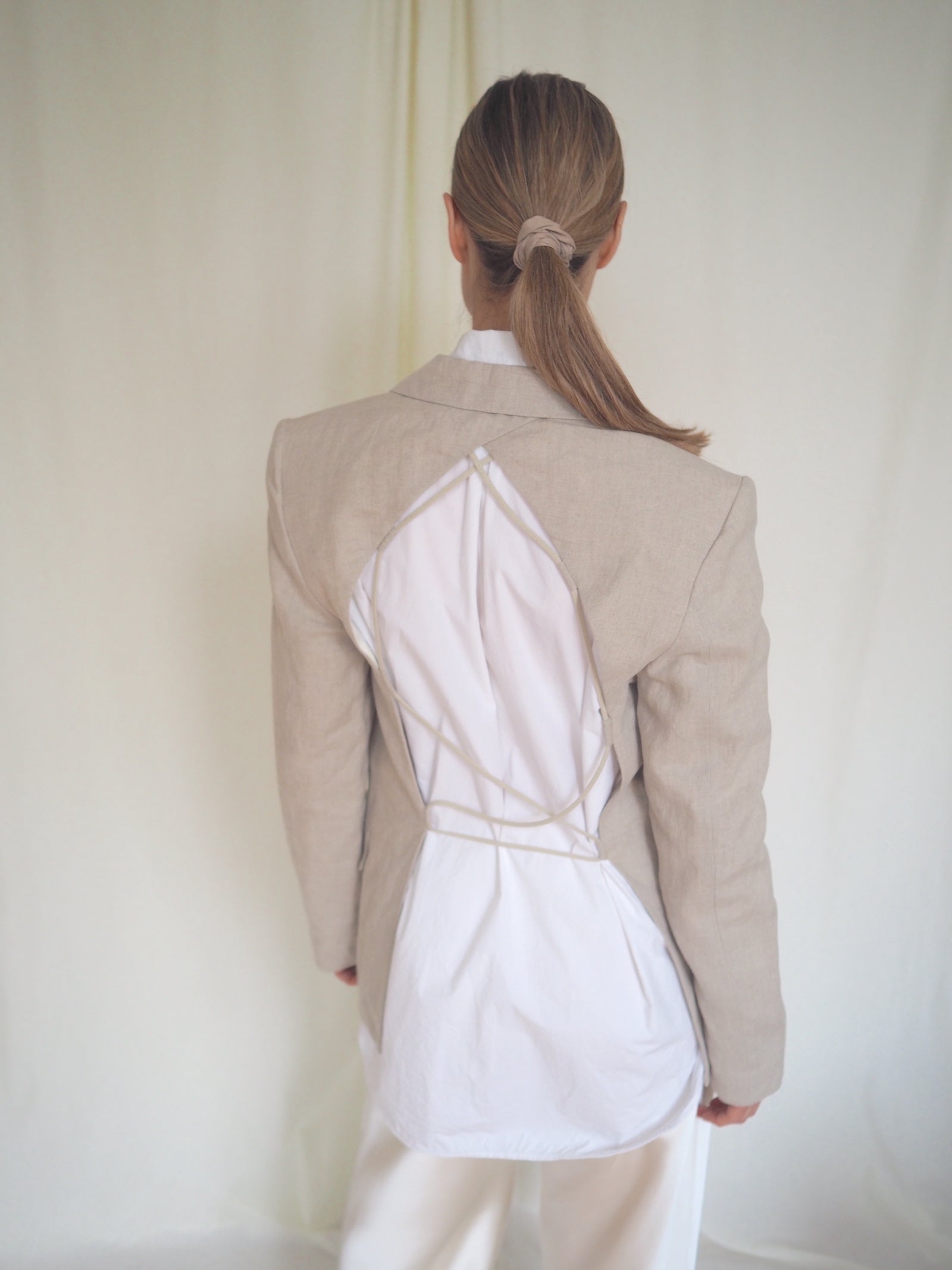 Open-back Blazer