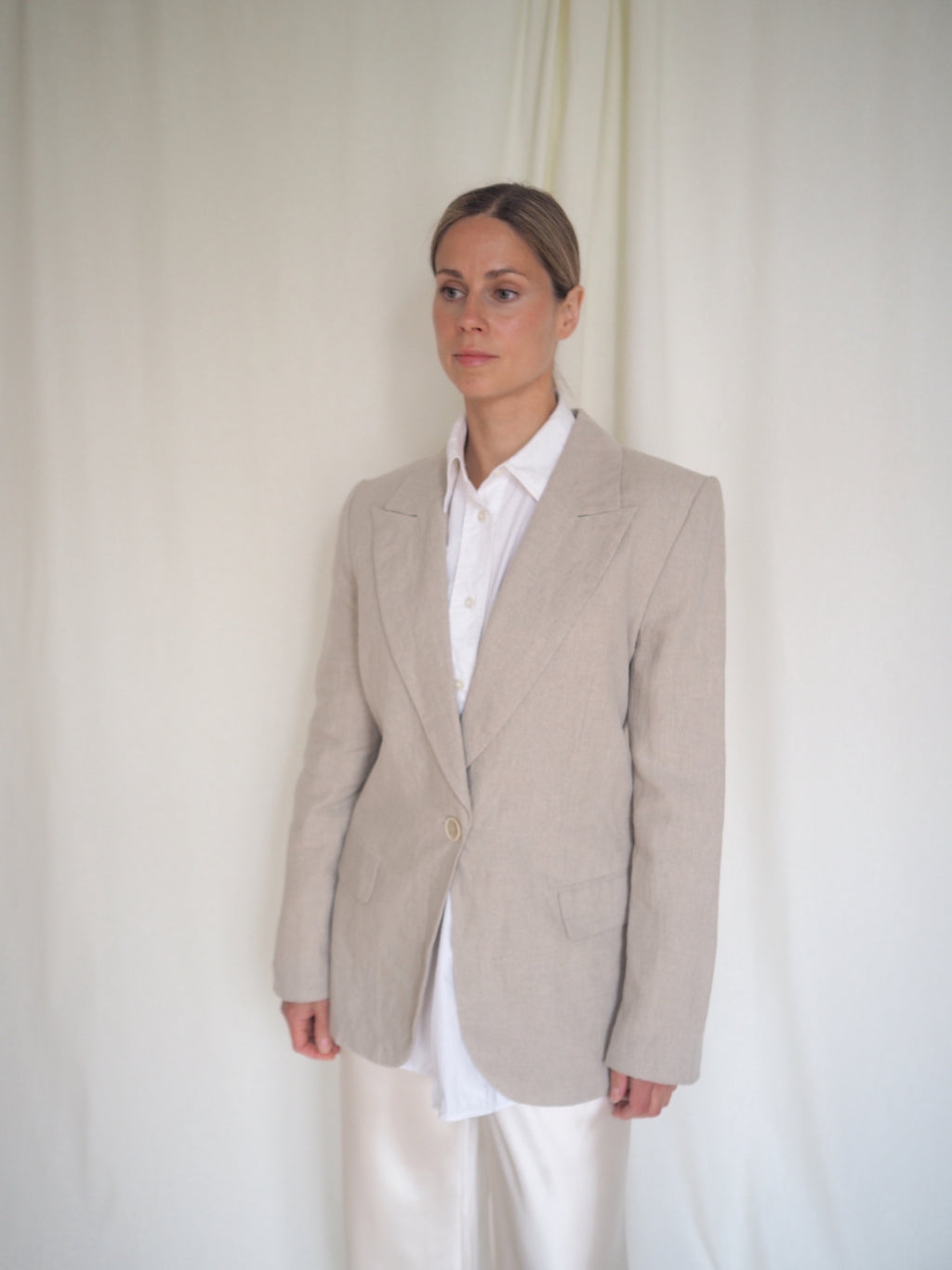 Open-back Blazer