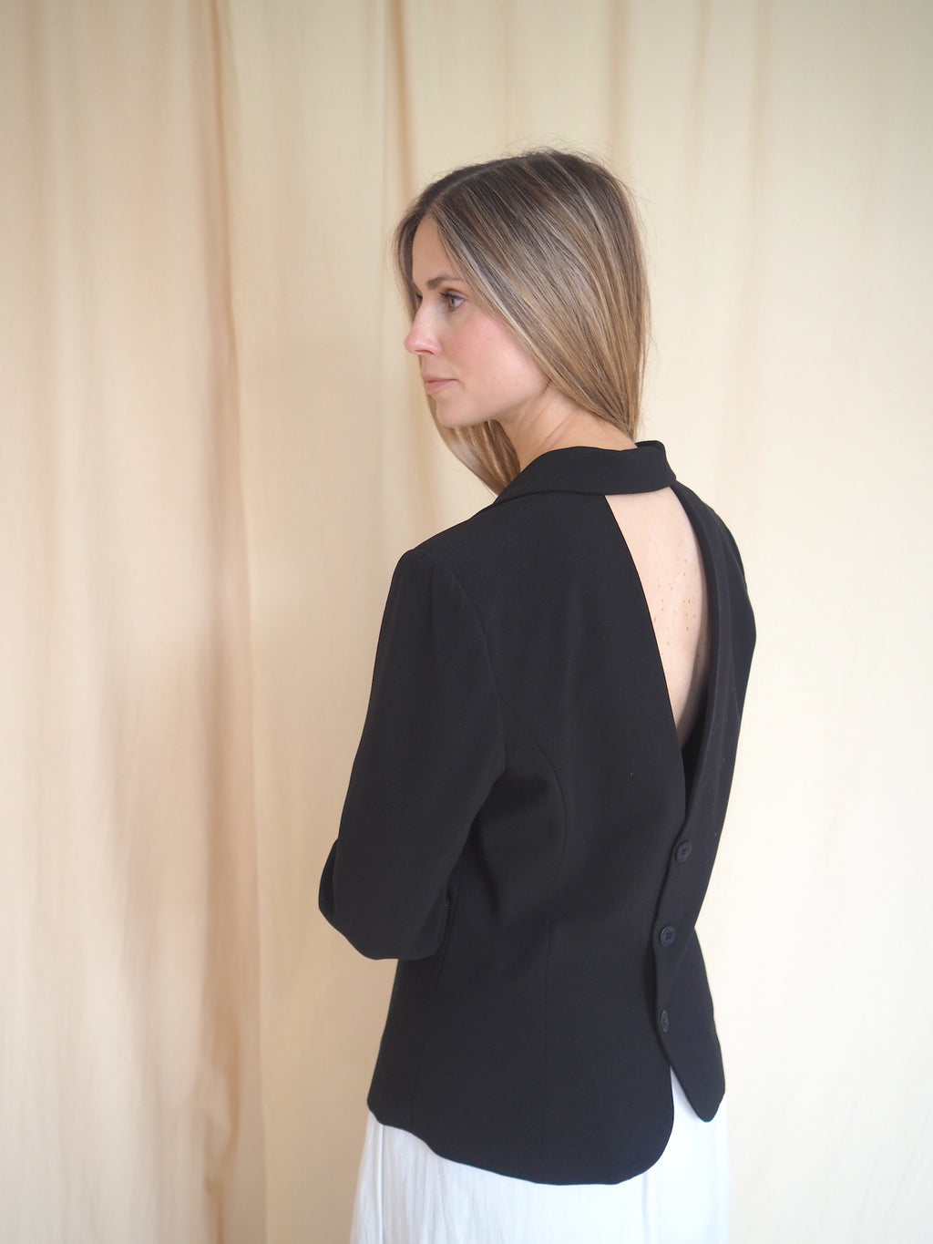 Open-back Blazer