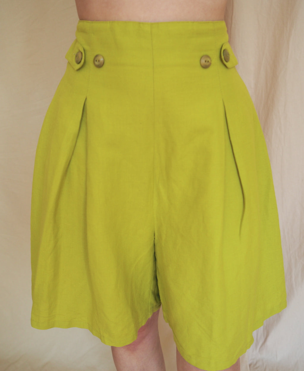 Linen Bermudas