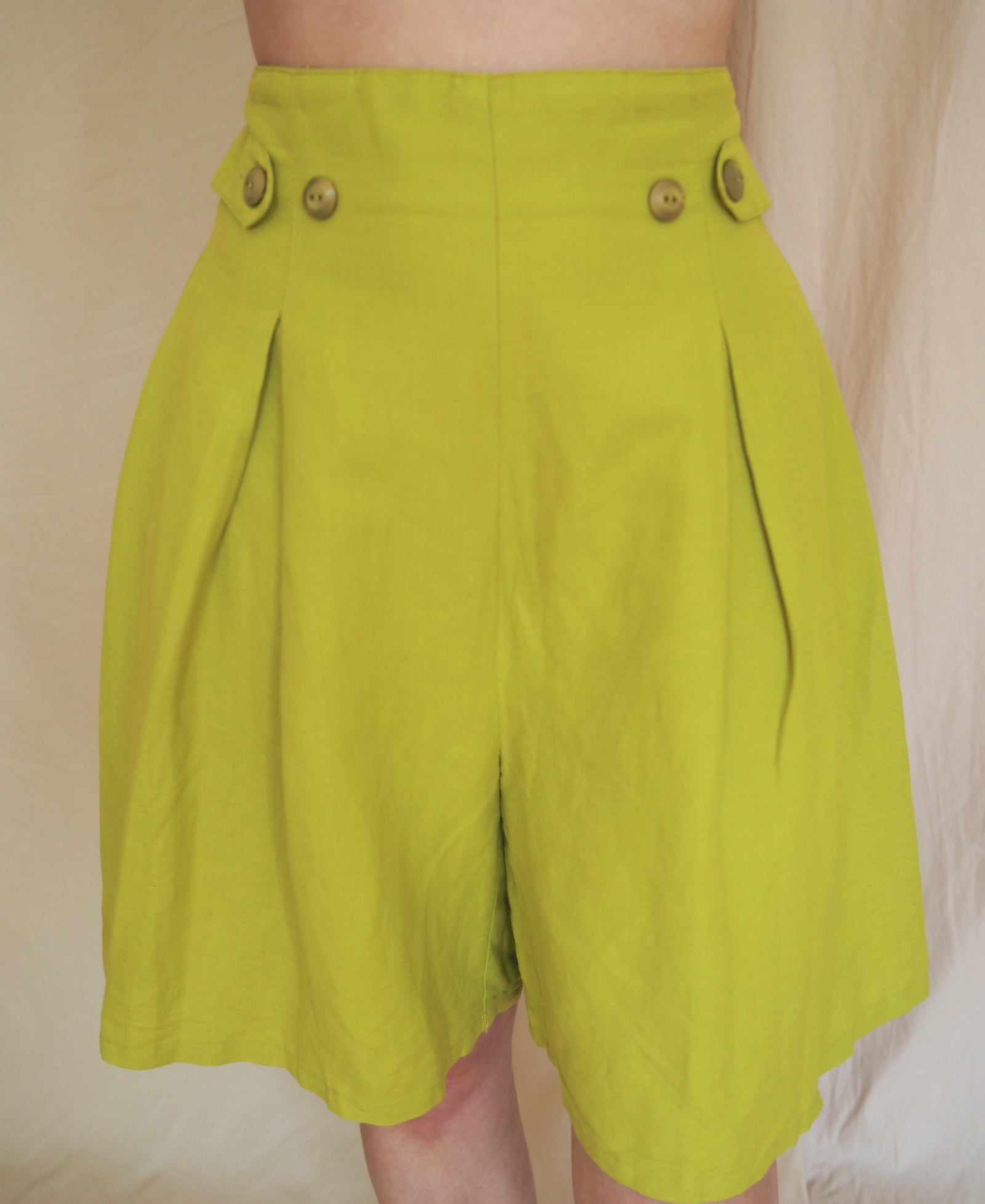Linen Bermudas