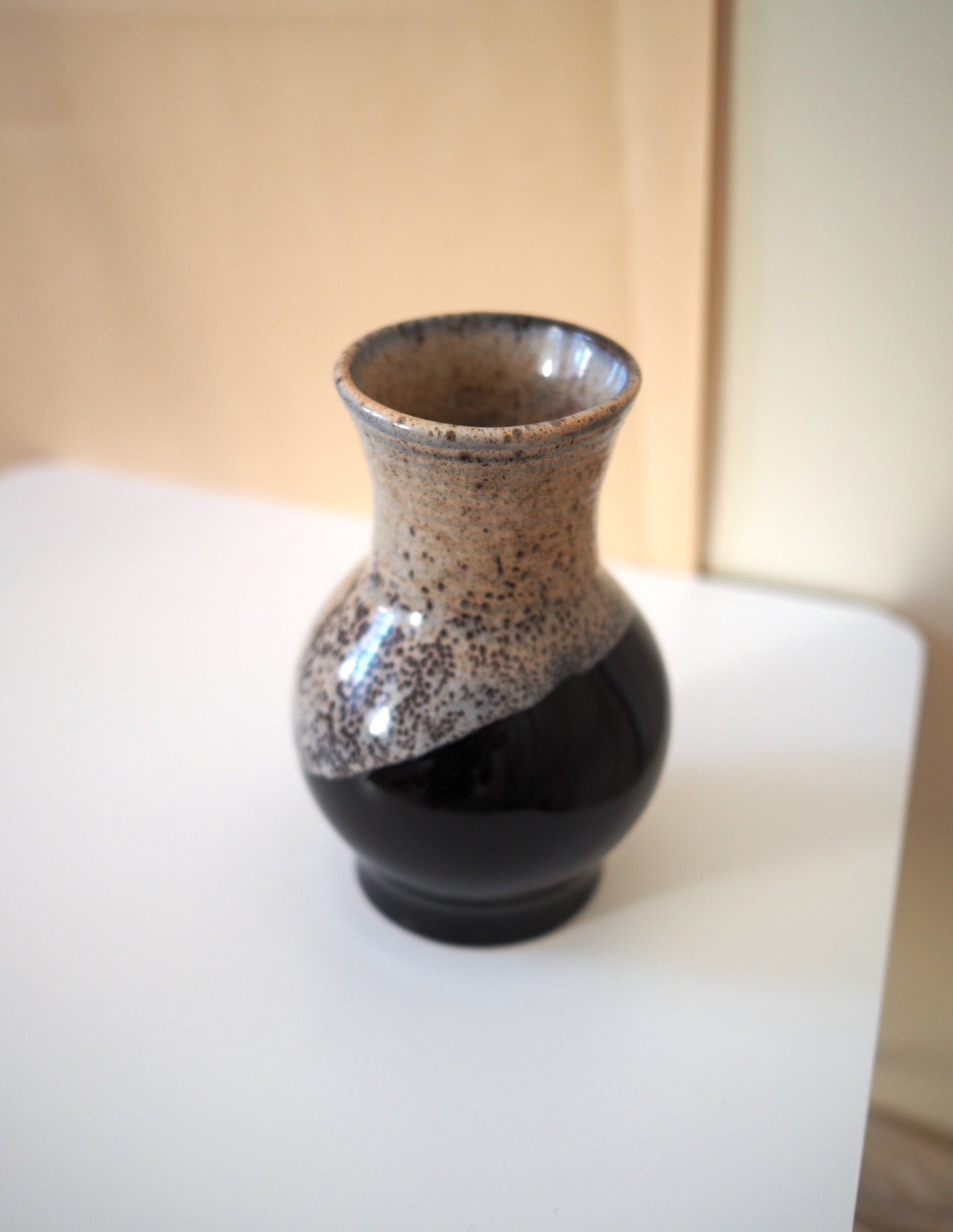 Small Black/Beige Ceramic Vase